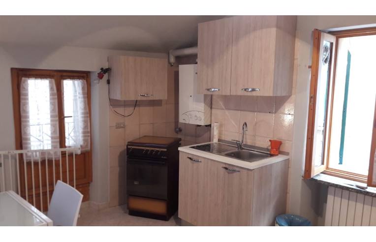 casa indipendente in vendita a Badalucco