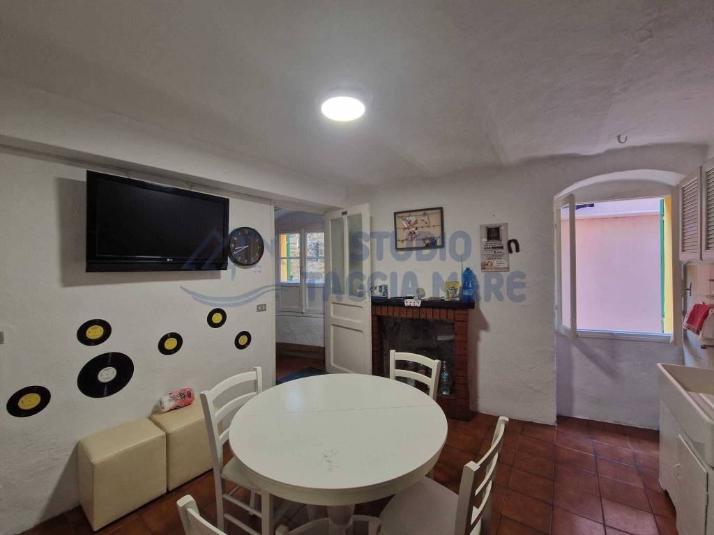casa indipendente in vendita a Badalucco