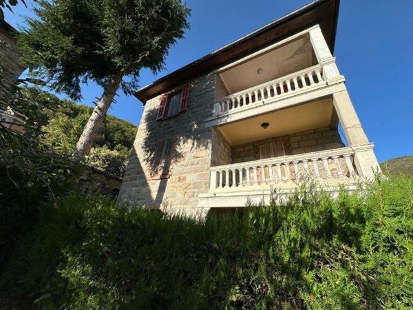 casa indipendente in vendita a Bajardo in zona Vignai