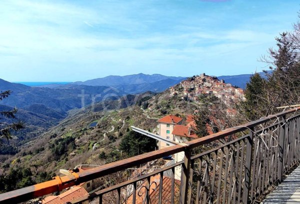 casa indipendente in vendita a Bajardo