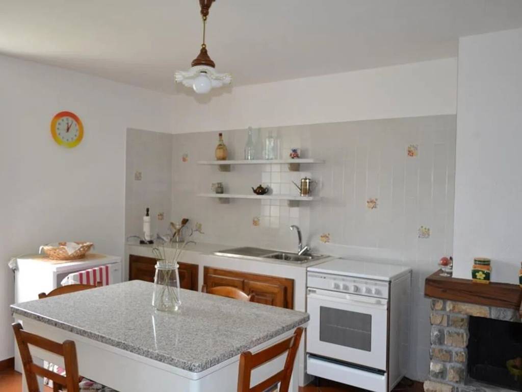 casa indipendente in vendita a Bajardo