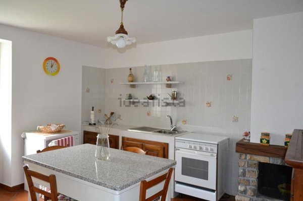 casa indipendente in vendita a Bajardo