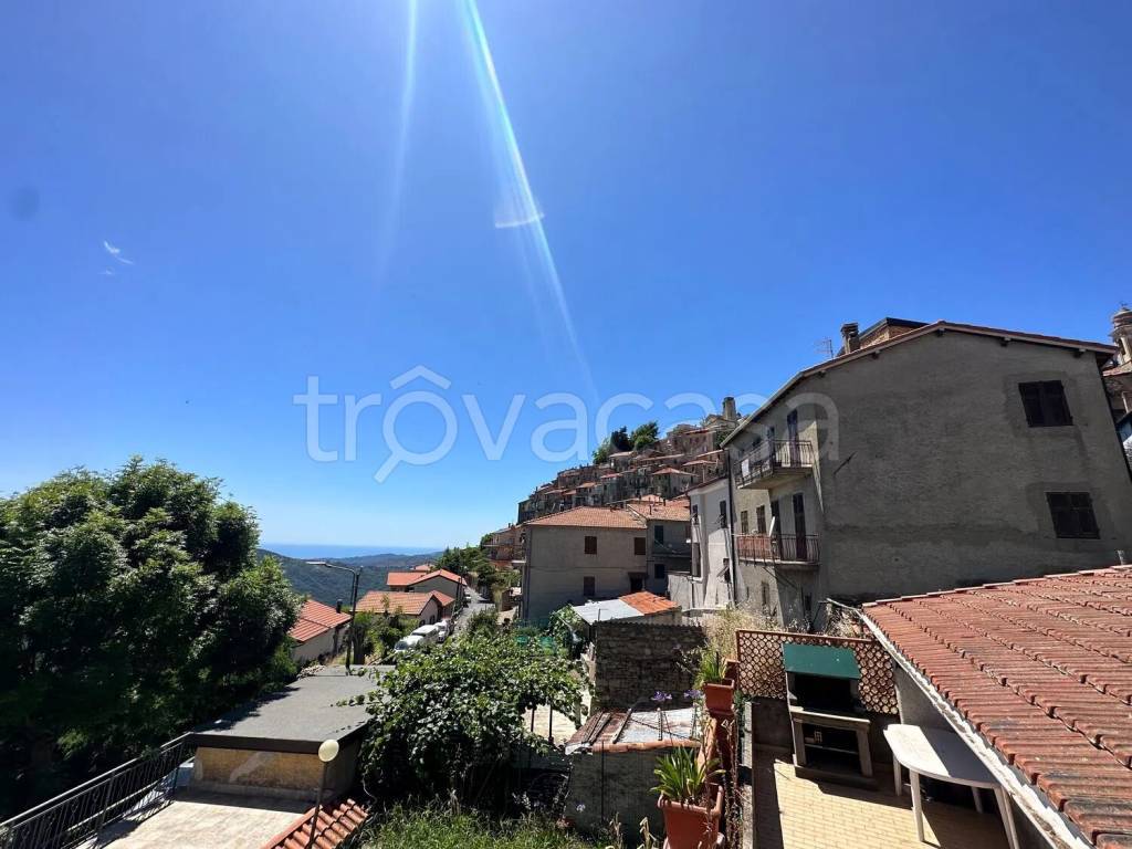 appartamento in vendita a Bajardo