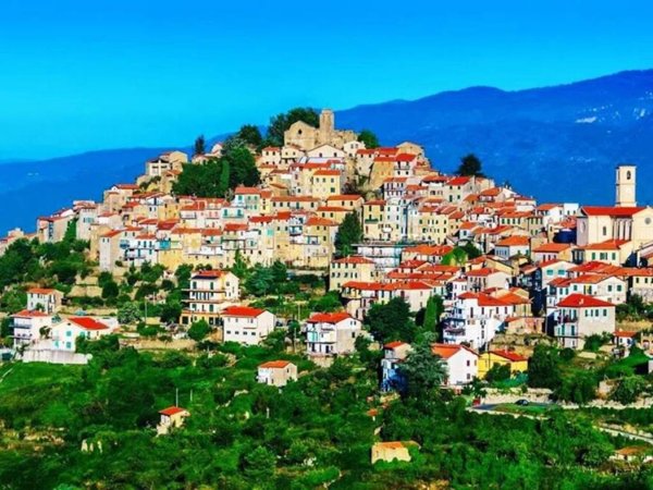 appartamento in vendita a Bajardo