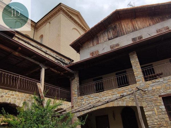 casa indipendente in vendita a Bajardo