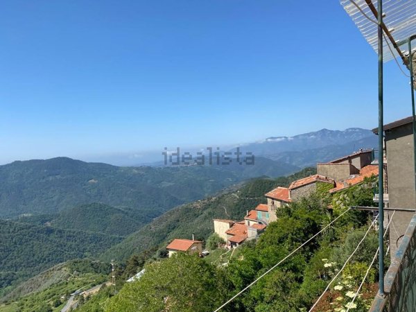 appartamento in vendita a Bajardo