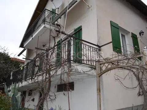 casa indipendente in vendita a Bajardo