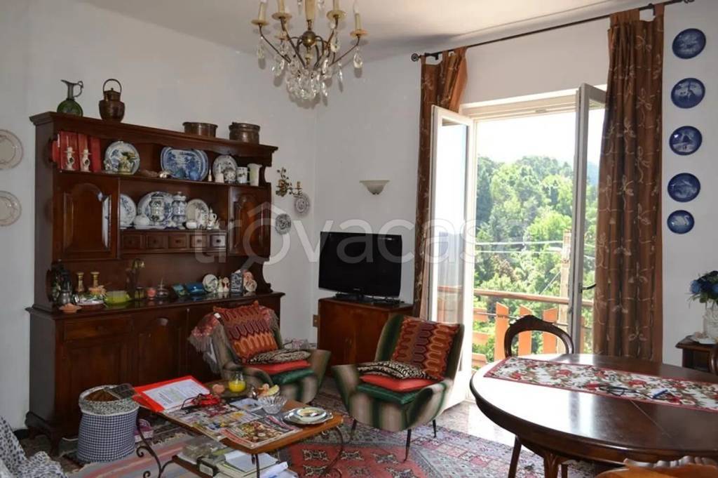 appartamento in vendita a Bajardo in zona Berzi