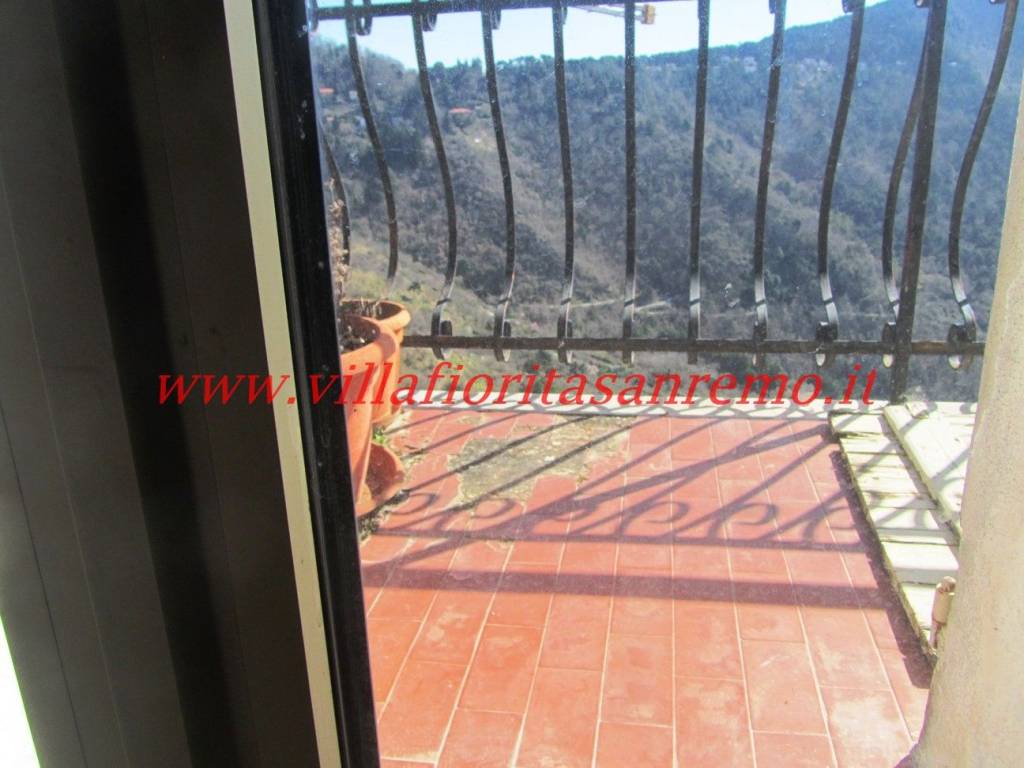 appartamento in vendita a Bajardo