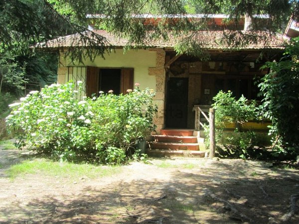 casa indipendente in vendita a Bajardo in zona Berzi