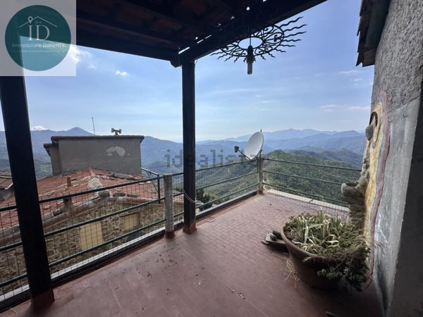 appartamento in vendita a Bajardo