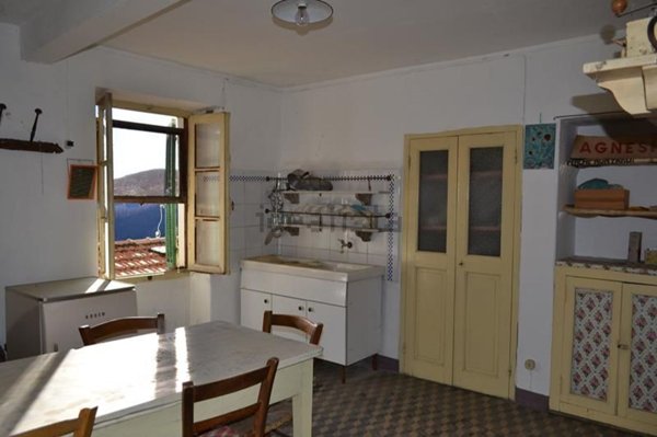 appartamento in vendita a Bajardo in zona Vignai