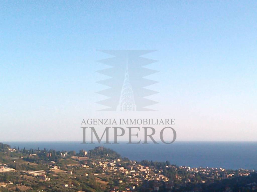 casa indipendente in vendita a Bordighera