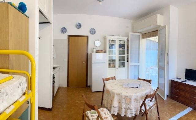 appartamento in vendita a Bordighera in zona Borghetto San Nicolò