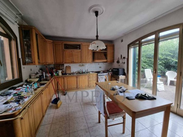 casa indipendente in vendita a Bordighera