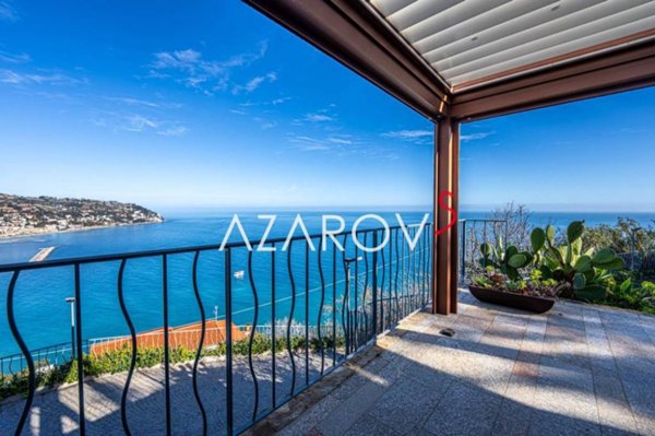 casa indipendente in vendita a Bordighera