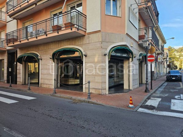 trivano in vendita a Bordighera
