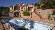 casa indipendente in vendita a Bordighera