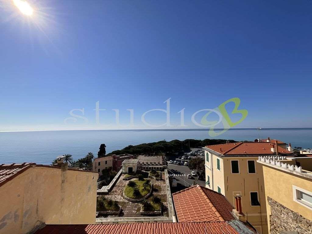 negozio in vendita a Bordighera