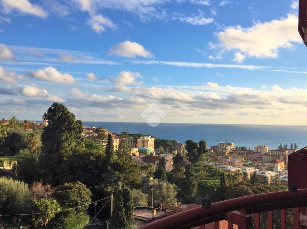 appartamento in vendita a Bordighera