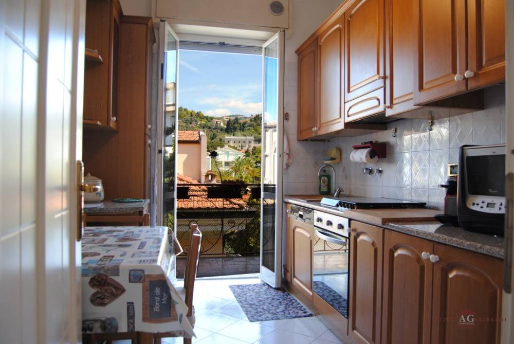 appartamento in vendita a Bordighera