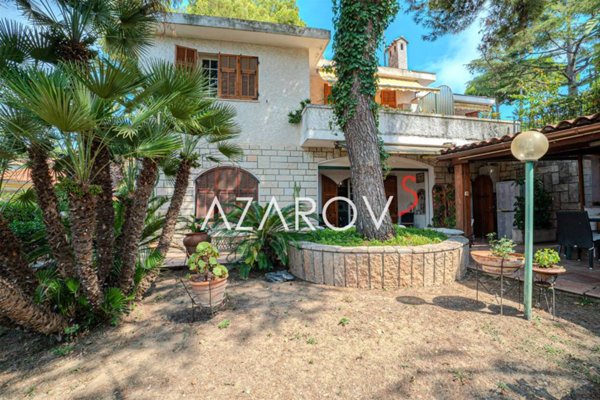 casa indipendente in vendita a Bordighera