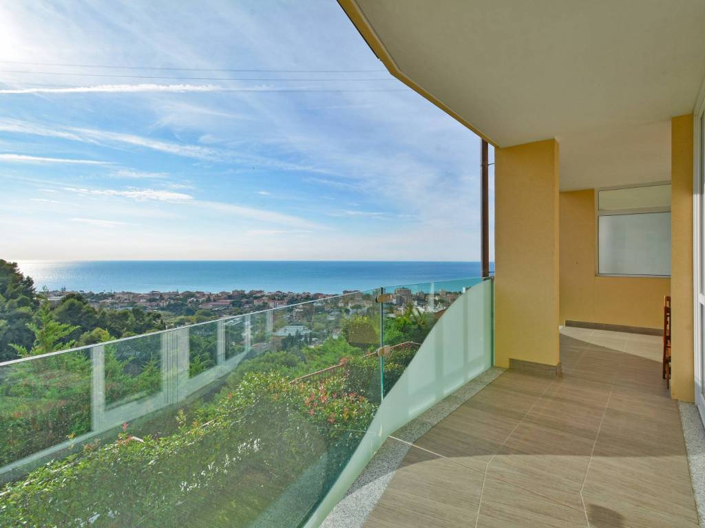 appartamento in vendita a Bordighera