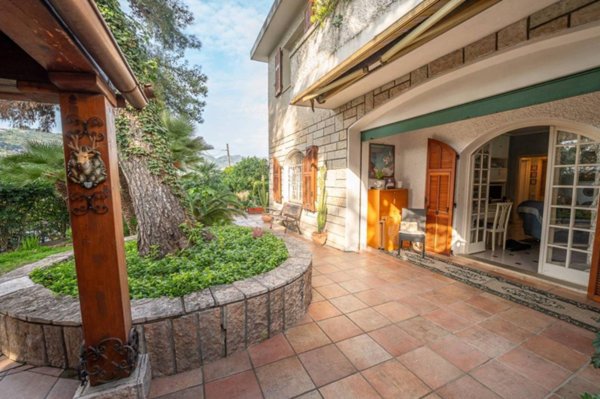 appartamento in vendita a Bordighera
