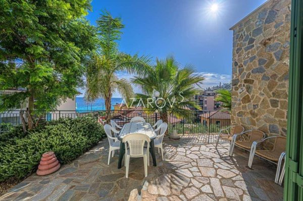 casa indipendente in vendita a Bordighera