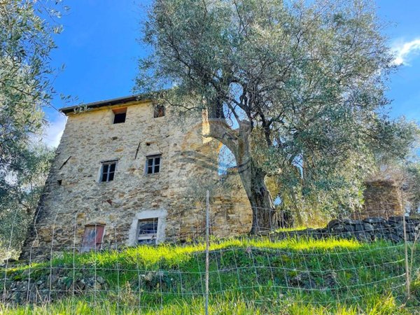 appartamento in vendita a Bordighera in zona Sasso