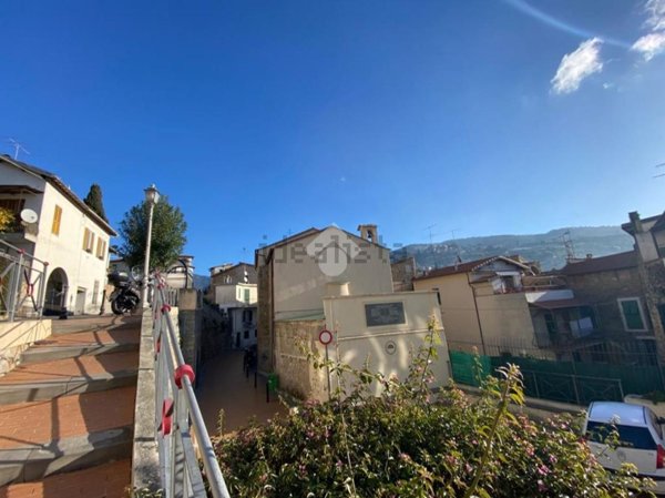 appartamento in vendita a Bordighera in zona Borghetto San Nicolò