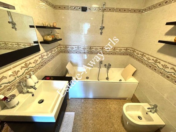 appartamento in vendita a Bordighera