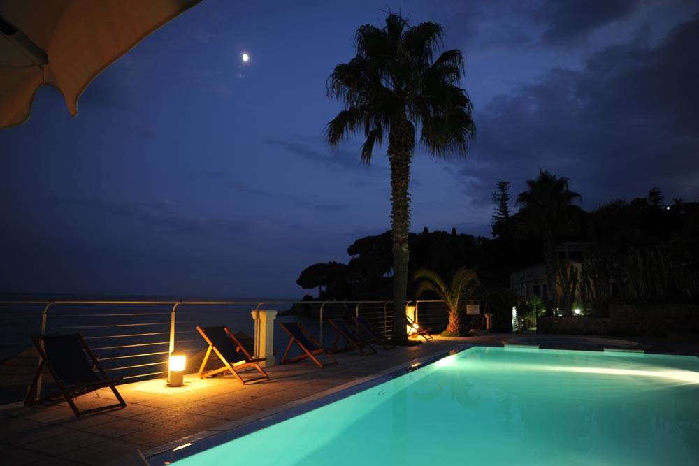 casa indipendente in vendita a Bordighera