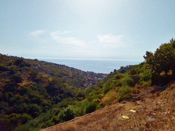 casa indipendente in vendita a Bordighera