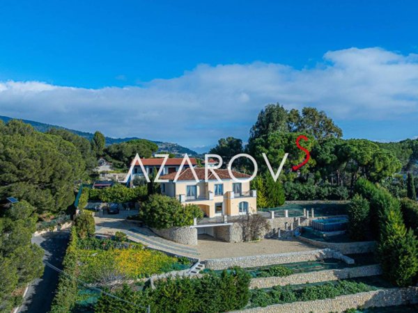 casa indipendente in vendita a Bordighera
