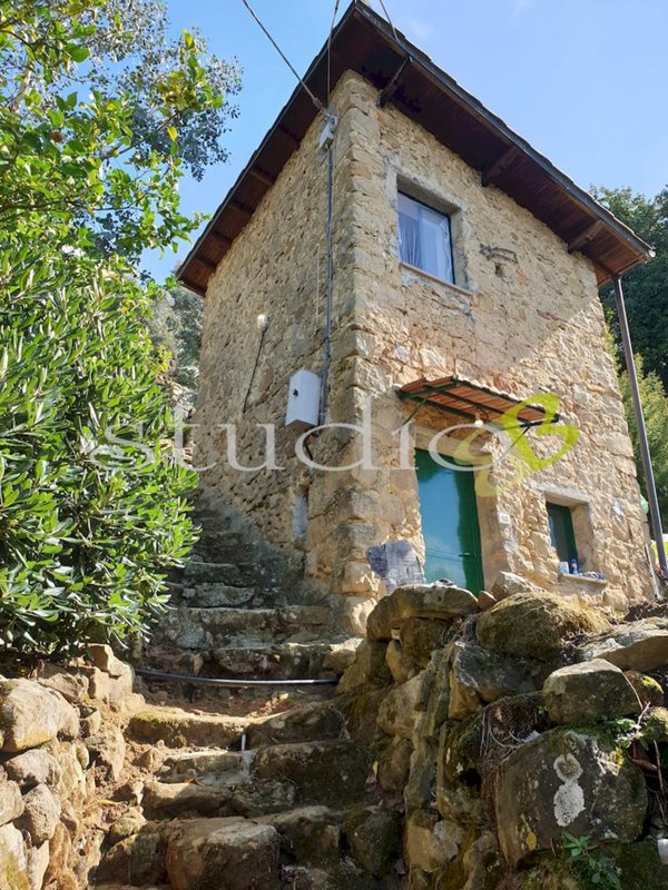 appartamento in vendita a Bordighera in zona Sasso