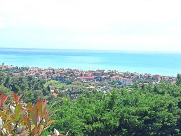 appartamento in vendita a Bordighera