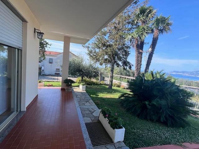 casa indipendente in vendita a Bordighera