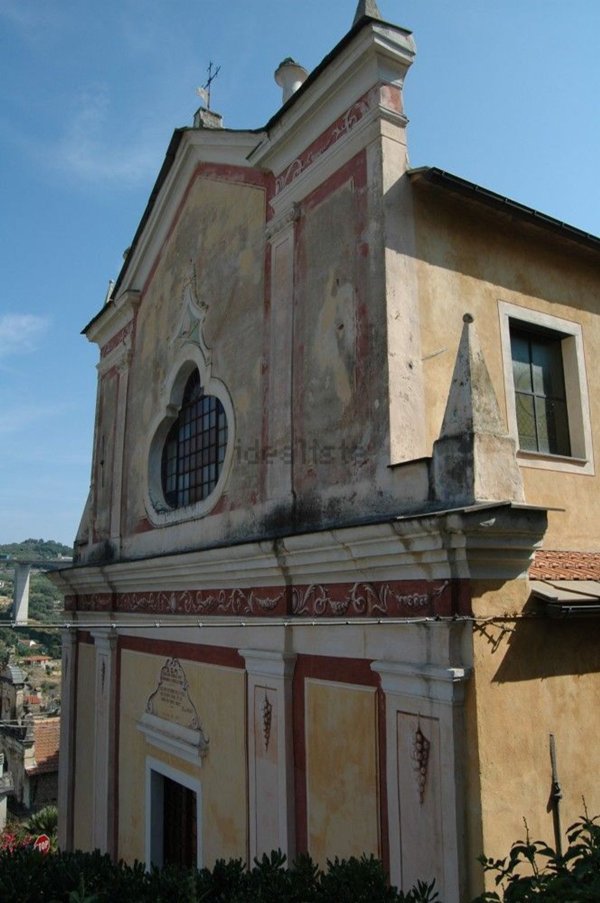 appartamento in vendita a Bordighera in zona Borghetto San Nicolò