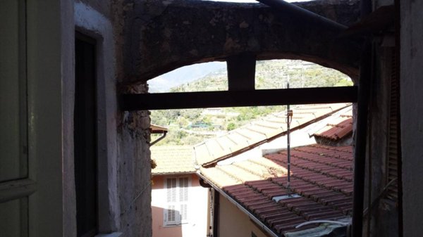 appartamento in vendita a Bordighera in zona Borghetto San Nicolò