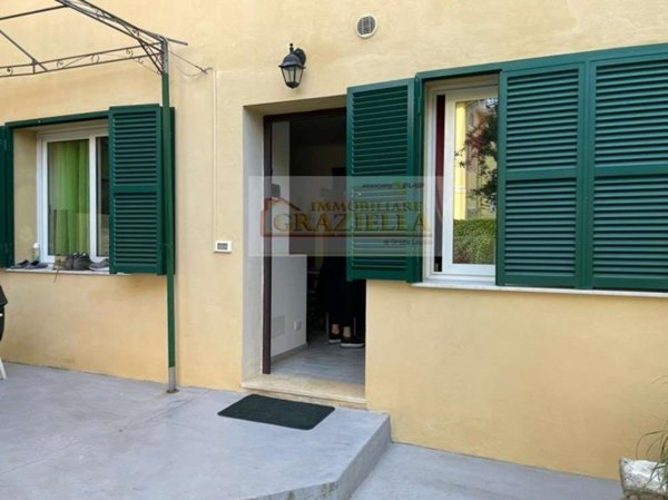 casa indipendente in vendita a Bordighera