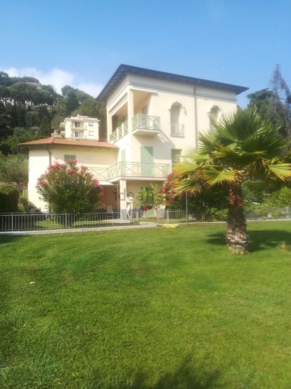 appartamento in vendita a Bordighera