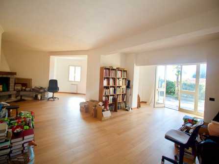 casa indipendente in vendita a Bordighera