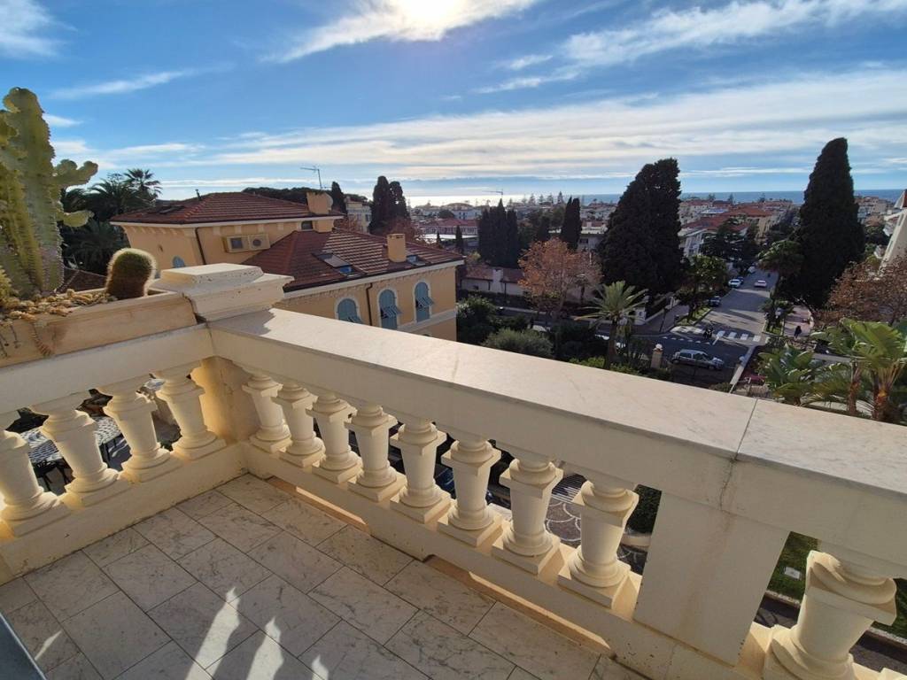 appartamento in vendita a Bordighera