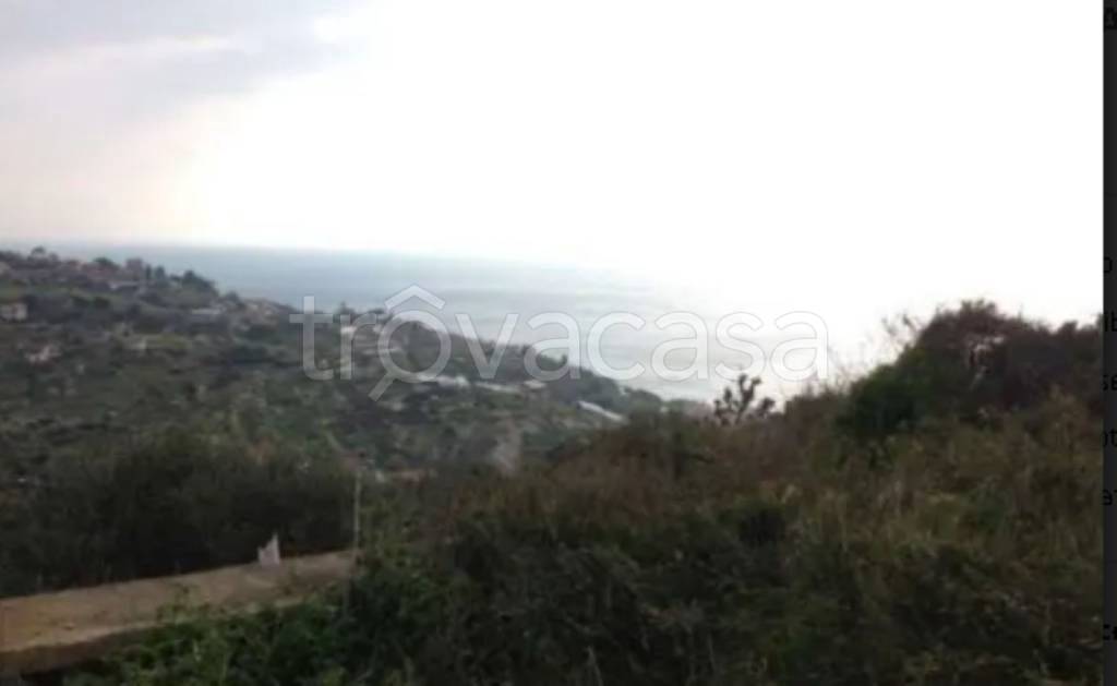casa indipendente in vendita a Bordighera