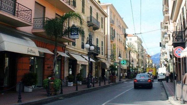 trivano in vendita a Bordighera