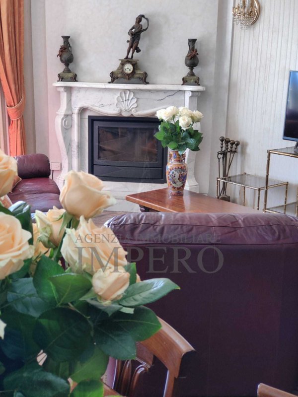 casa indipendente in vendita a Bordighera