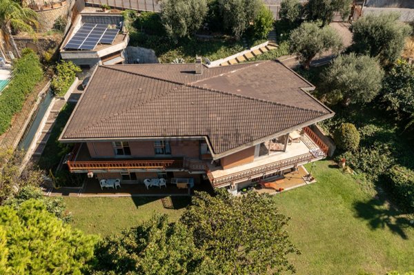 casa indipendente in vendita a Bordighera