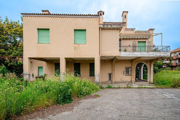 casa indipendente in vendita a Bordighera