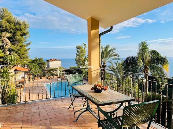 casa indipendente in vendita a Bordighera